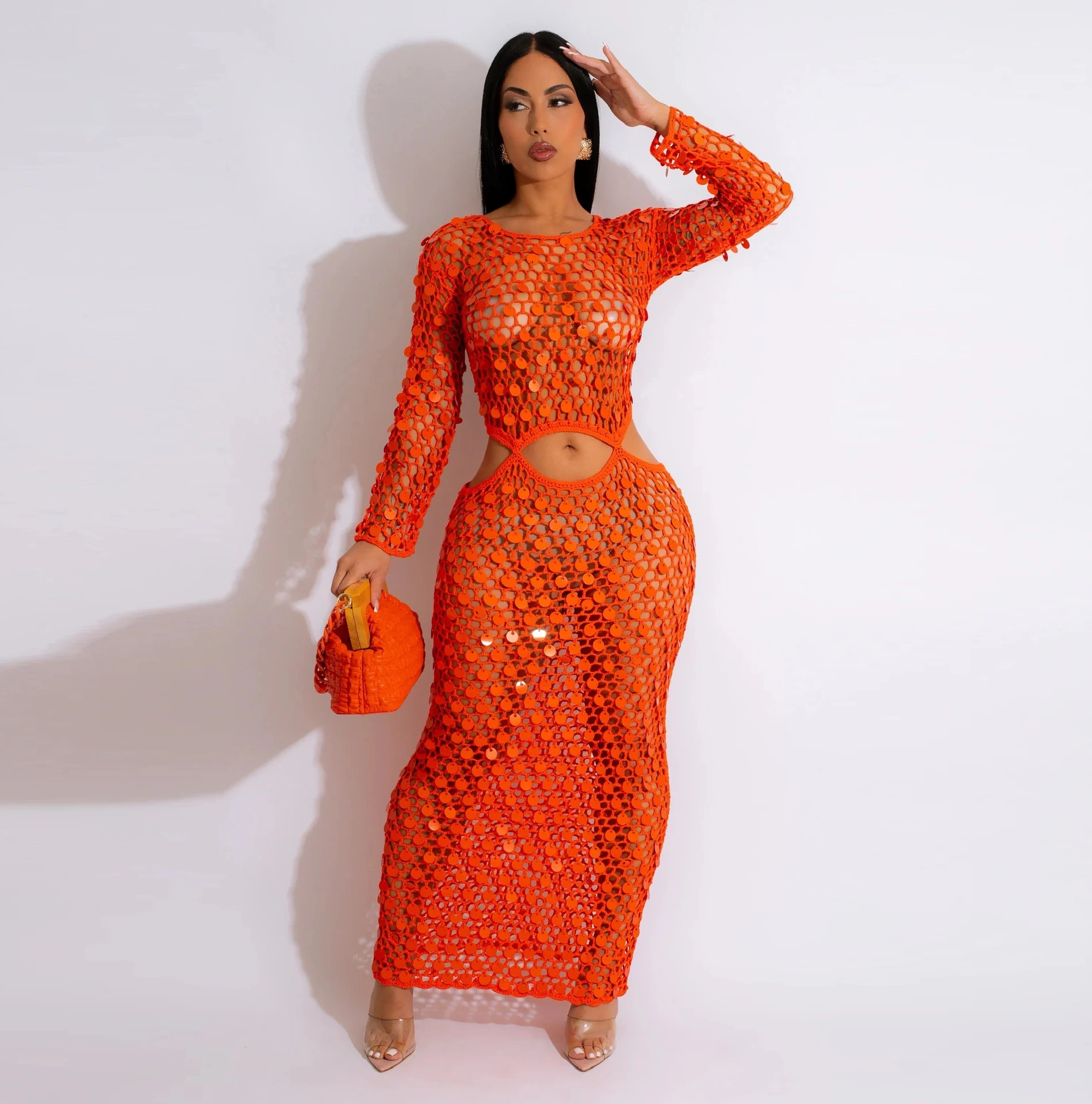 Женское вечернее платье макси с длинным рукавом и блестками