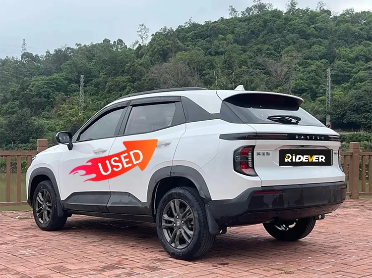 Hot Sale Used Mini Car Wuling Baojun RS-3 Car Smart Suv Wuling 1.5L Cheap Mini Gasoline Cars for Adults