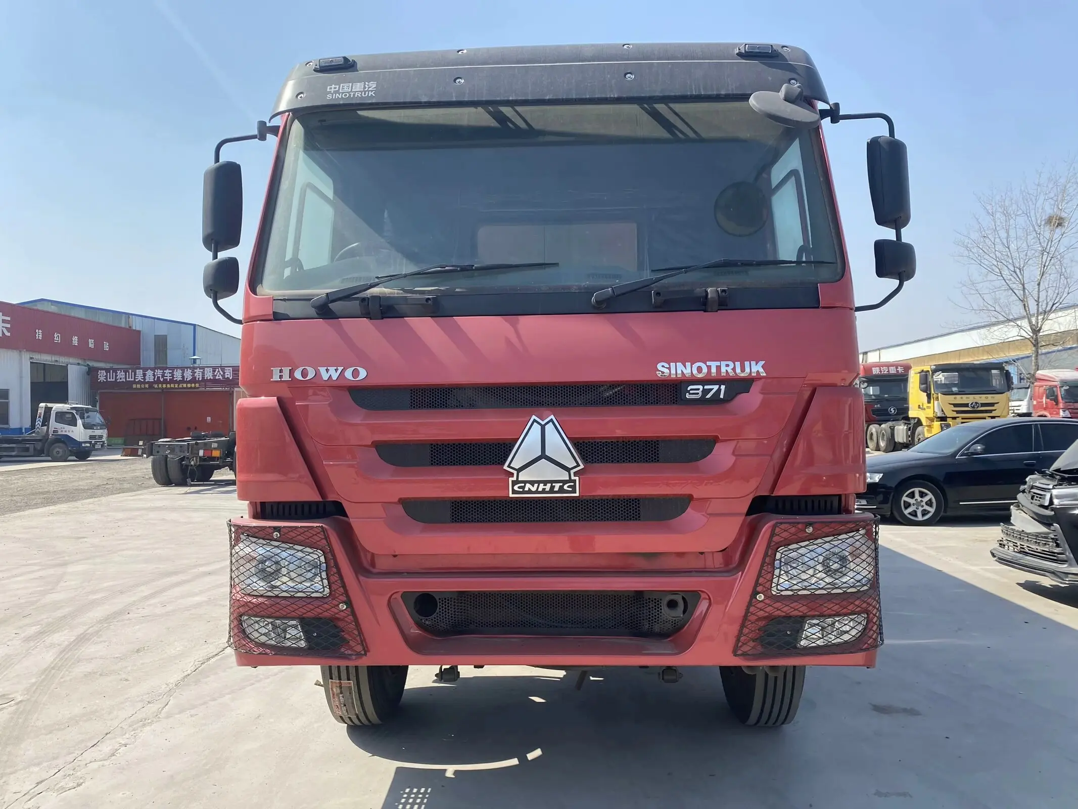 Хорошее качество Подержанный африканский рынок Sinotruk Howo 371 420hp самосвал 8*4 RHD/LHD Заводская прямая продажа