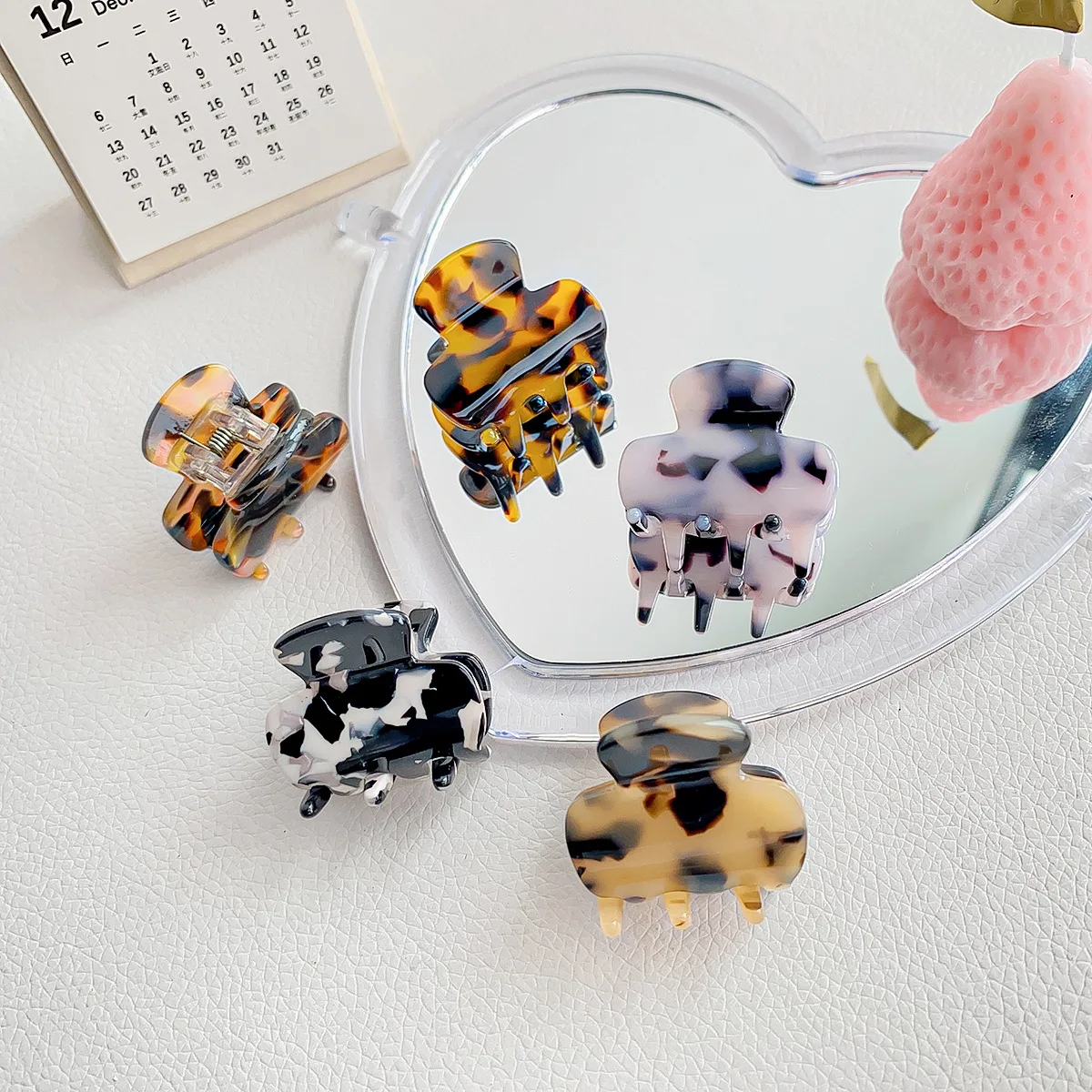 Ins Hot Selling Cellulose Acetate Hair Claw Clips 3.5cm Small Mini Colorful Hair Accessories For Girls