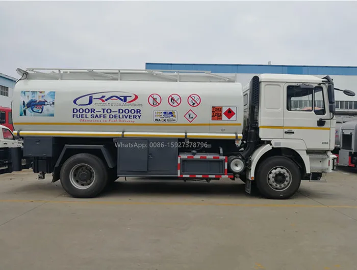 6 wheel SHACMAN fuel oil transportation tank truck for
