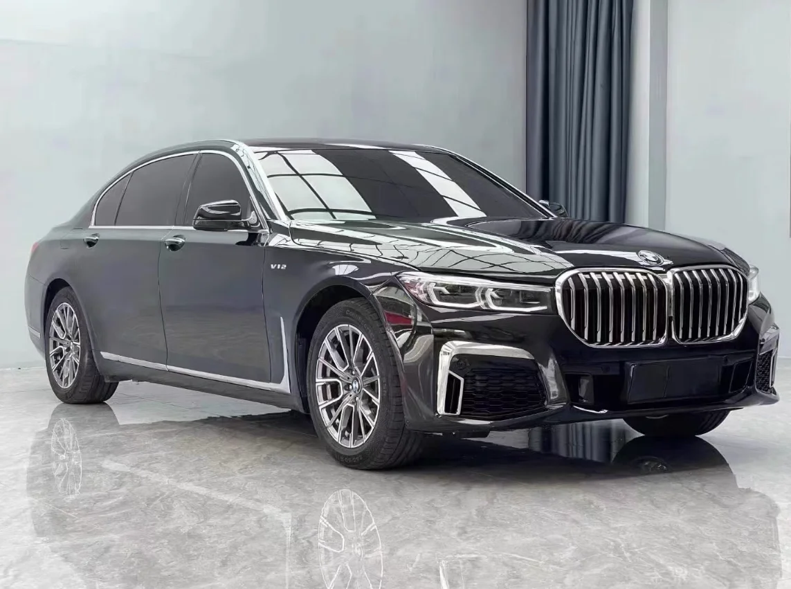 7 Series G11 G12 Upgrade into G12 M760 lci Style Bodykit with Front rear bumper hood side skirt Headlamp Tail lights