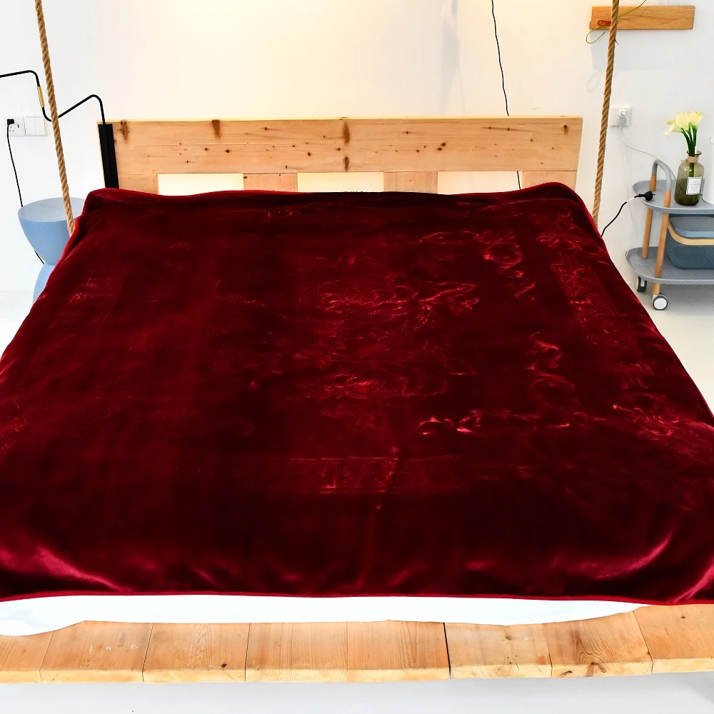 Best Selling Winter Warm Cake Like Luxurious Thick Wool Mink Weighted King Blanket