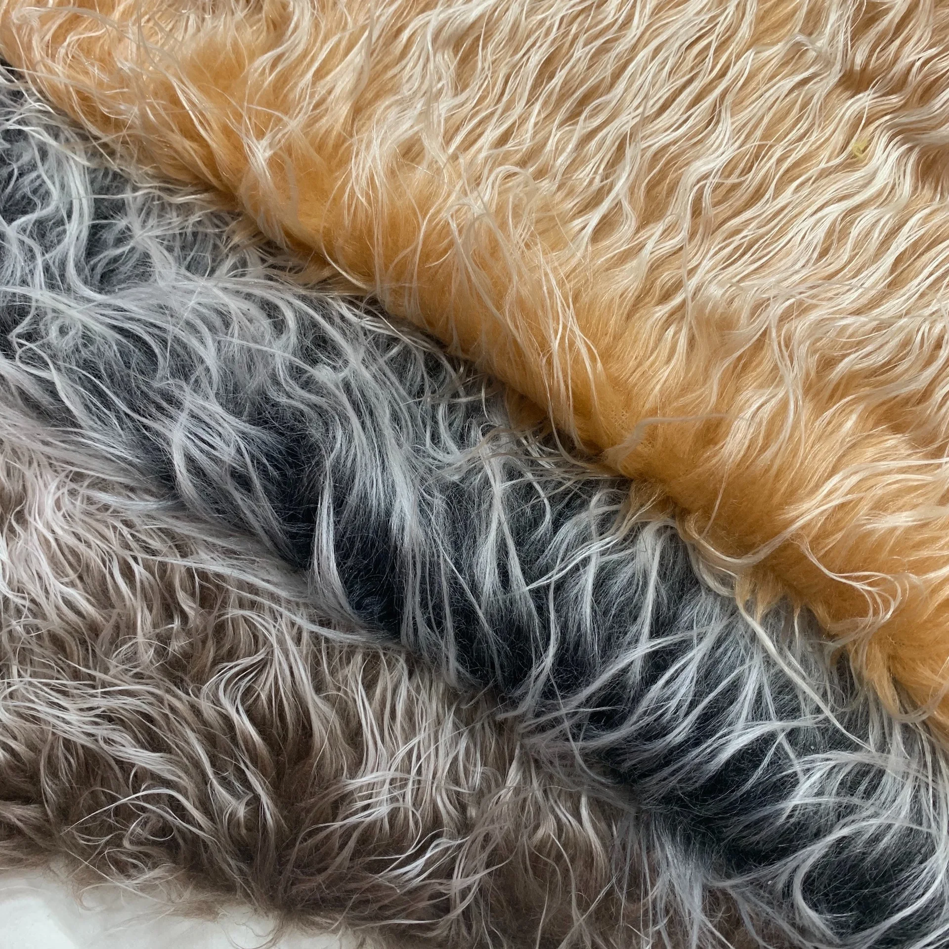 Factory Best Polyester Modacrylic, Shaggy Faux Fox Wolf Fur Fabric By The Yard Long Pile Animal Fur Fabric/