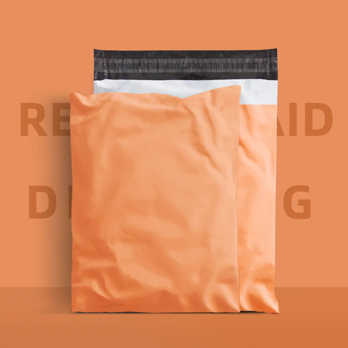 The factory produces customized express plastic bags with strong adhesive bags