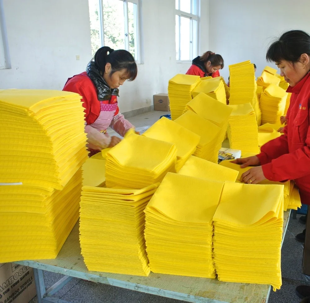 Factory direct sale good quality needle punched nonwoven fabric super absorbent and soft pet drying towels