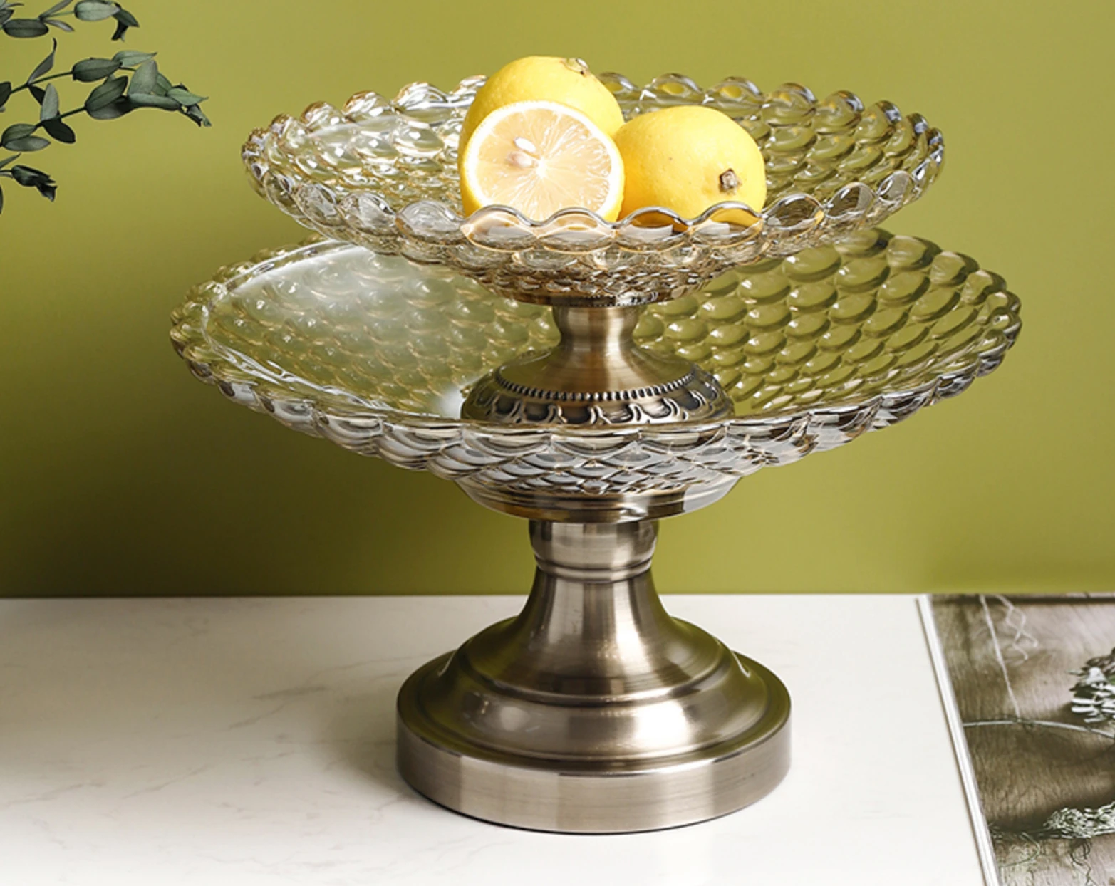 Wholesale customized fruit dessert cake 2 tiers 3 tiers Glass cupcake stand plate tray set gold silver stand for bakery