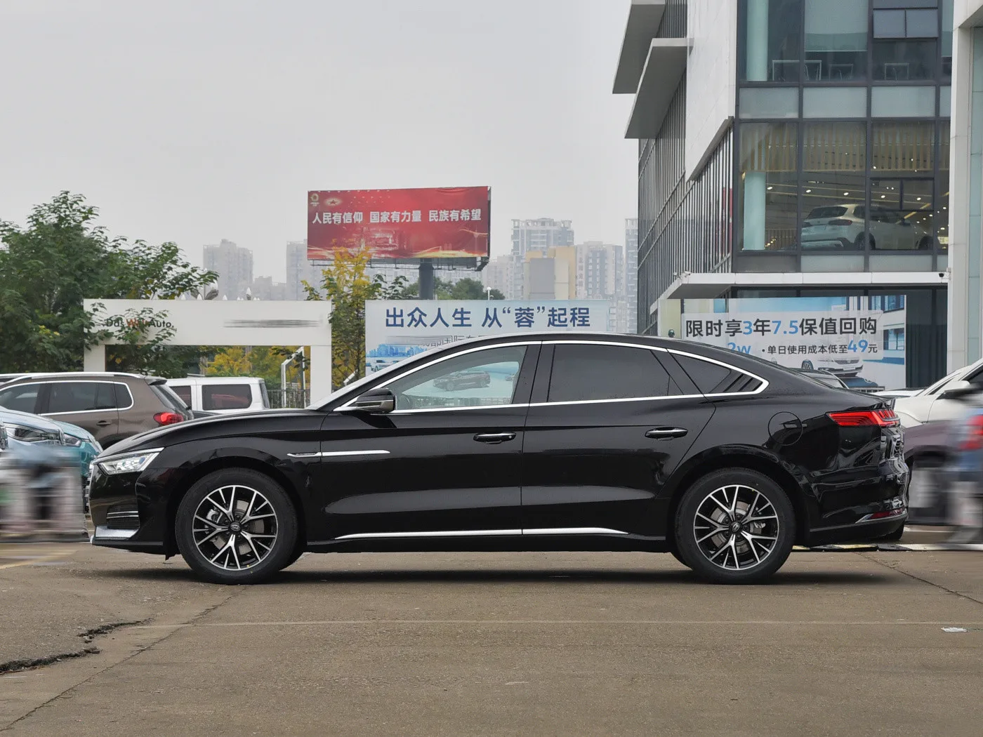 Luxury china new energy electric car BYD e9 2022 used sedan car