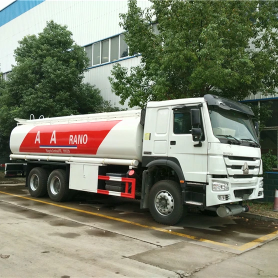 5000 Gallons 6000 Gallons HOWO fuel tank truck 20Tons 25 Tons SINO bowser tank with vehicle with flow meter