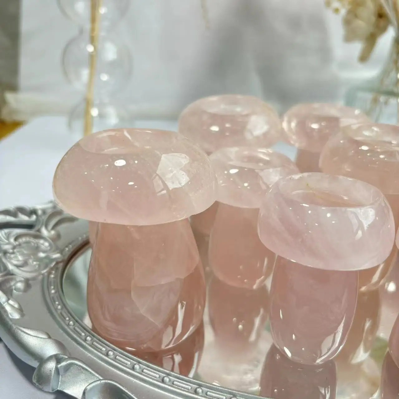 High Quality Natural Mushroom Shape Quartz Wholesale Crystal Sphere Stand Candle Stand Ice Rose Quartz Mushroom For Decoration