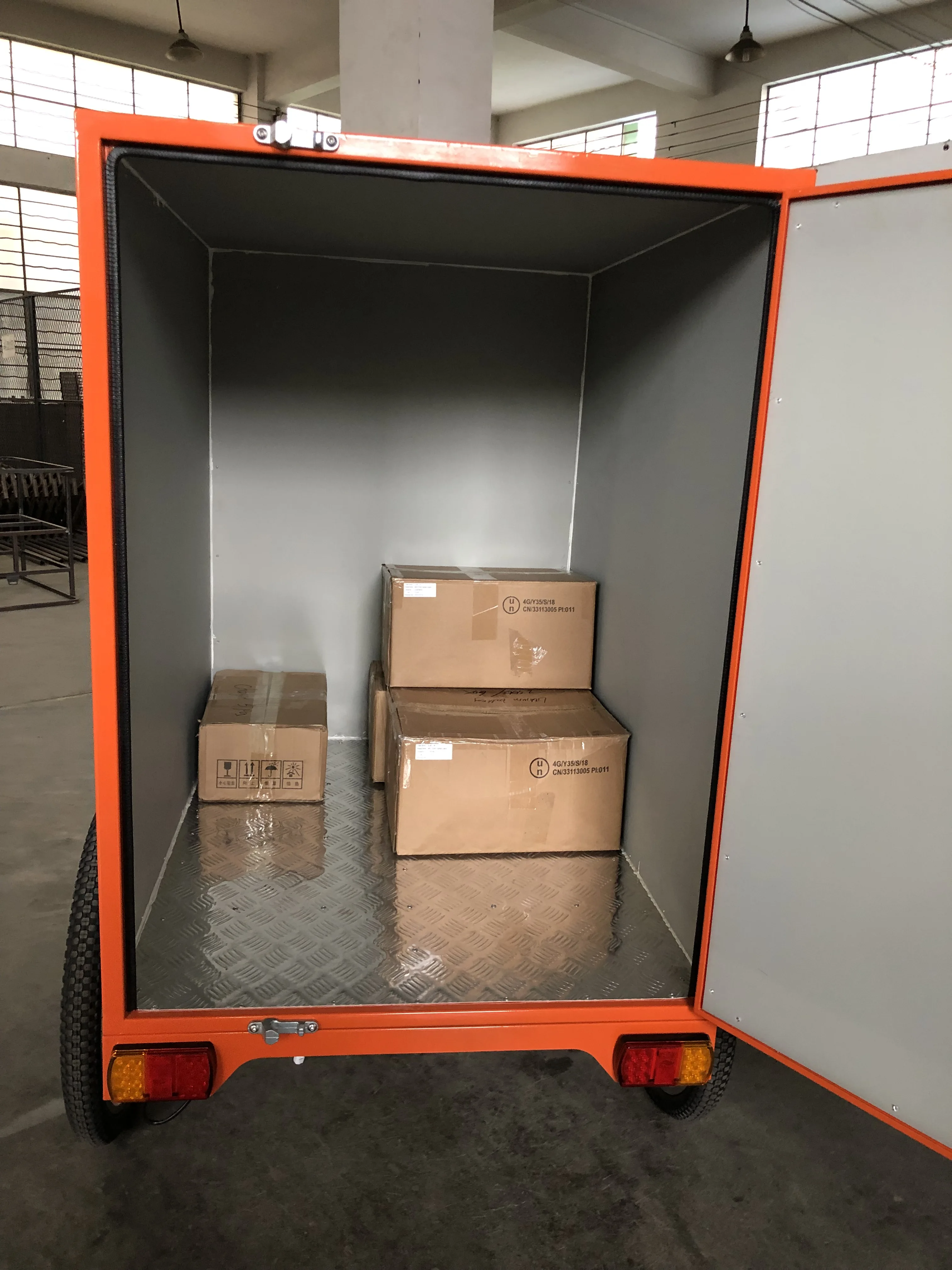 Wholesale Heavy Load 300kgs 3 Wheel Cargo Tricycles High Quality Delivery Cargo Tricycle Fast Delivery Electric Cargo Vehicle