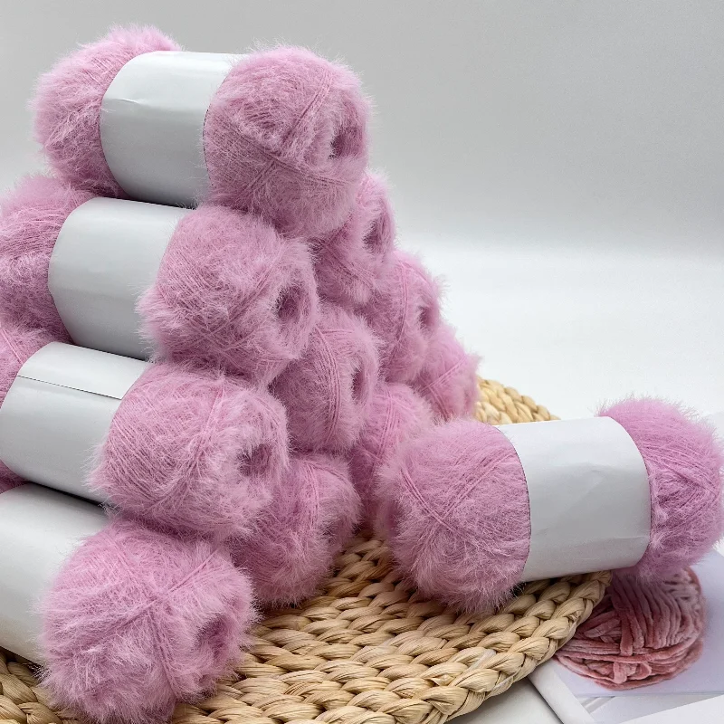 Super soft 1.3CM 2 CM mink fur 100% nylon knitting feather yarn for Argentina