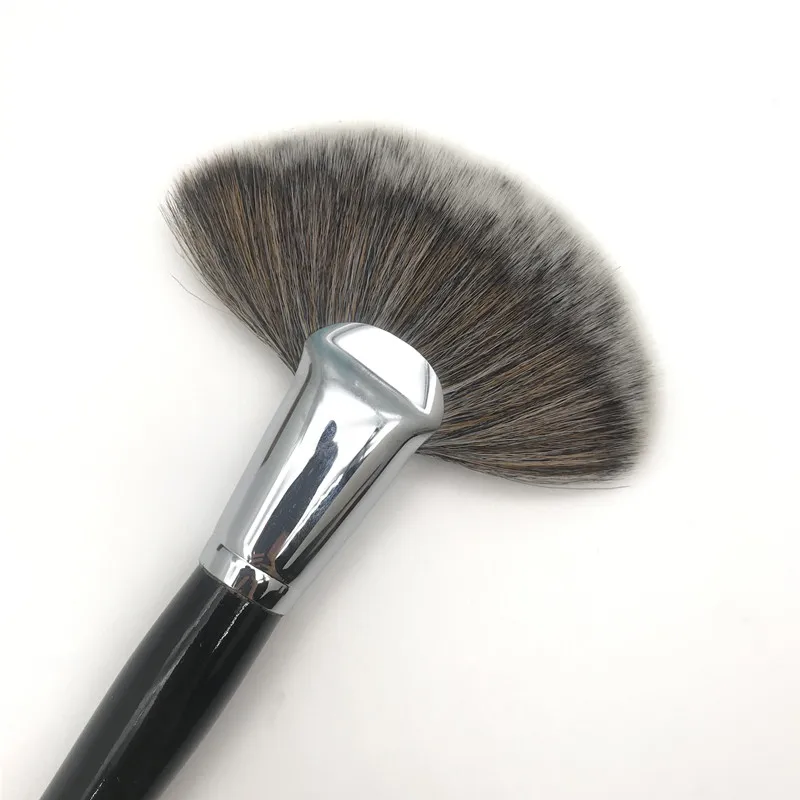 YRX W062 High Quality Pro Fan Makeup Brush,Copper Ferrule Makeup Brush,Factory Directly Supply