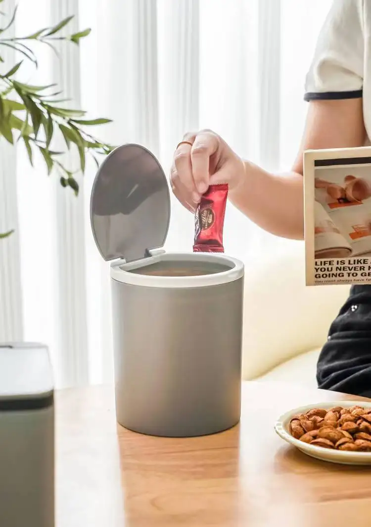 Mini Desktop Trash Can with Lid Small Garbage Can for Countertop Dressing Table Plastic Storage Bin Waste Bin