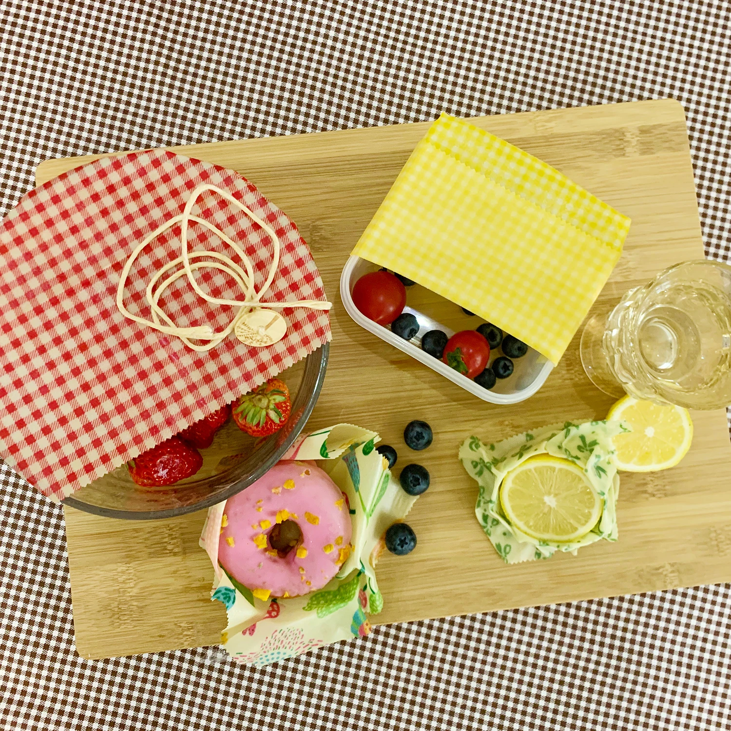 The Beeswax Wraps fresh-keeping cloth adopts neutral kraft paper packaging bag, the color can be customized