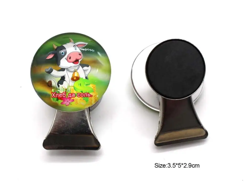 The cow of the twelve animals design fridge magnet clip