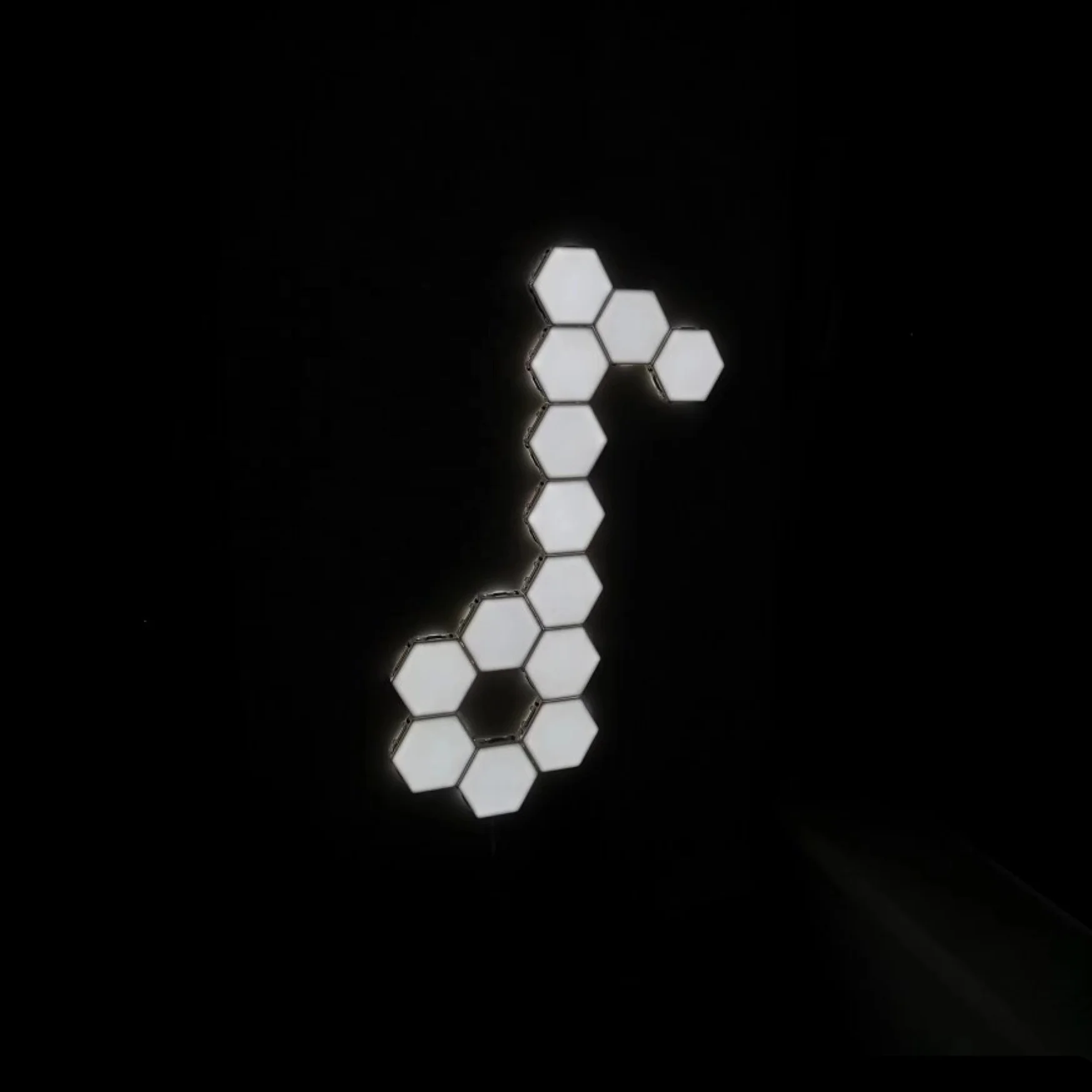 DIY Touch Sensitive Sensor Hexagonal Lamp Novelty Decoration Creative Modular Quantum Lamp LED night light wall lamp