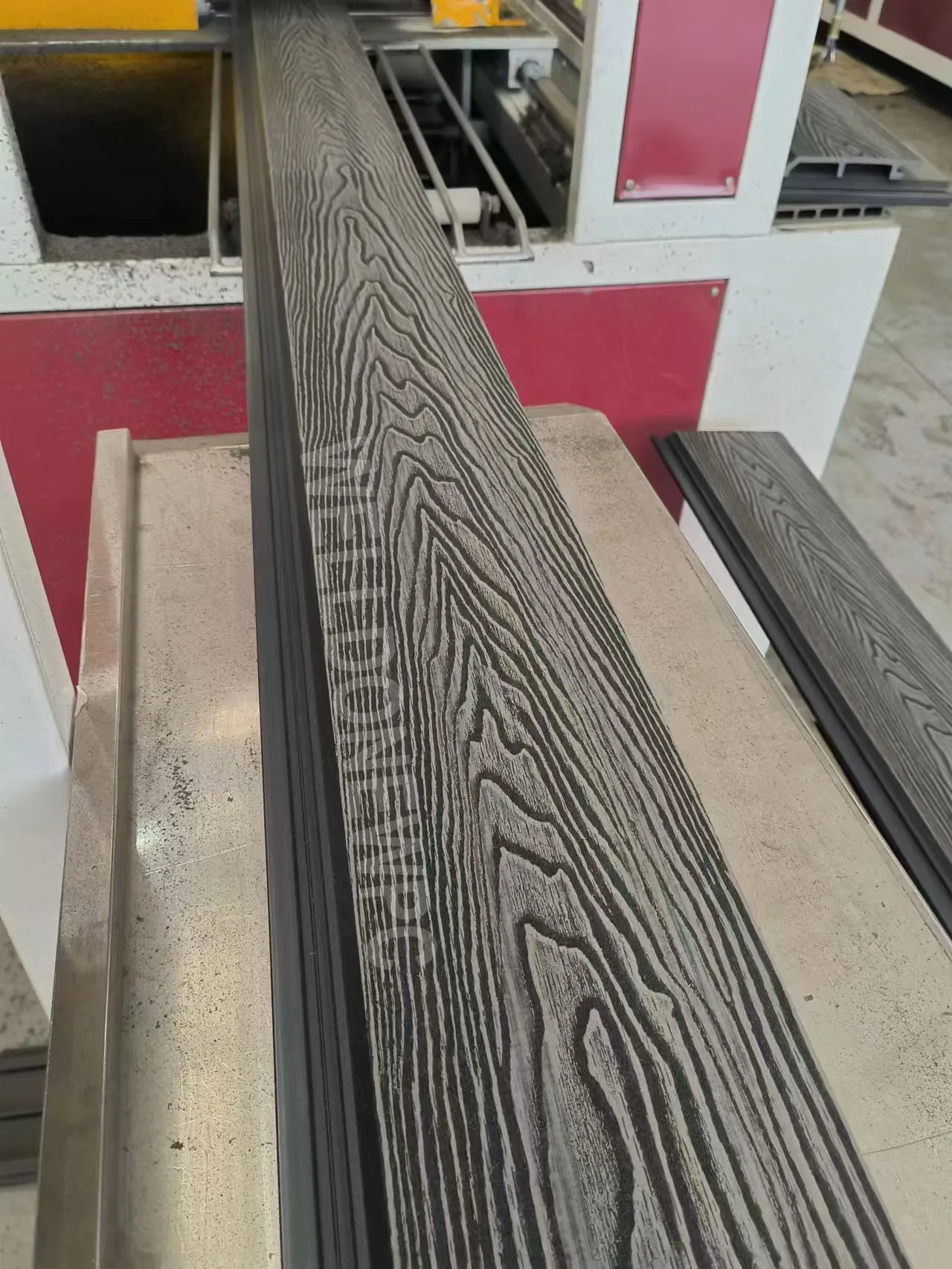 China Online 3d Deep Embossing Wood Plastic Composite Wall Cladding Exterior Garden Panels Outdoor Wpc Siding