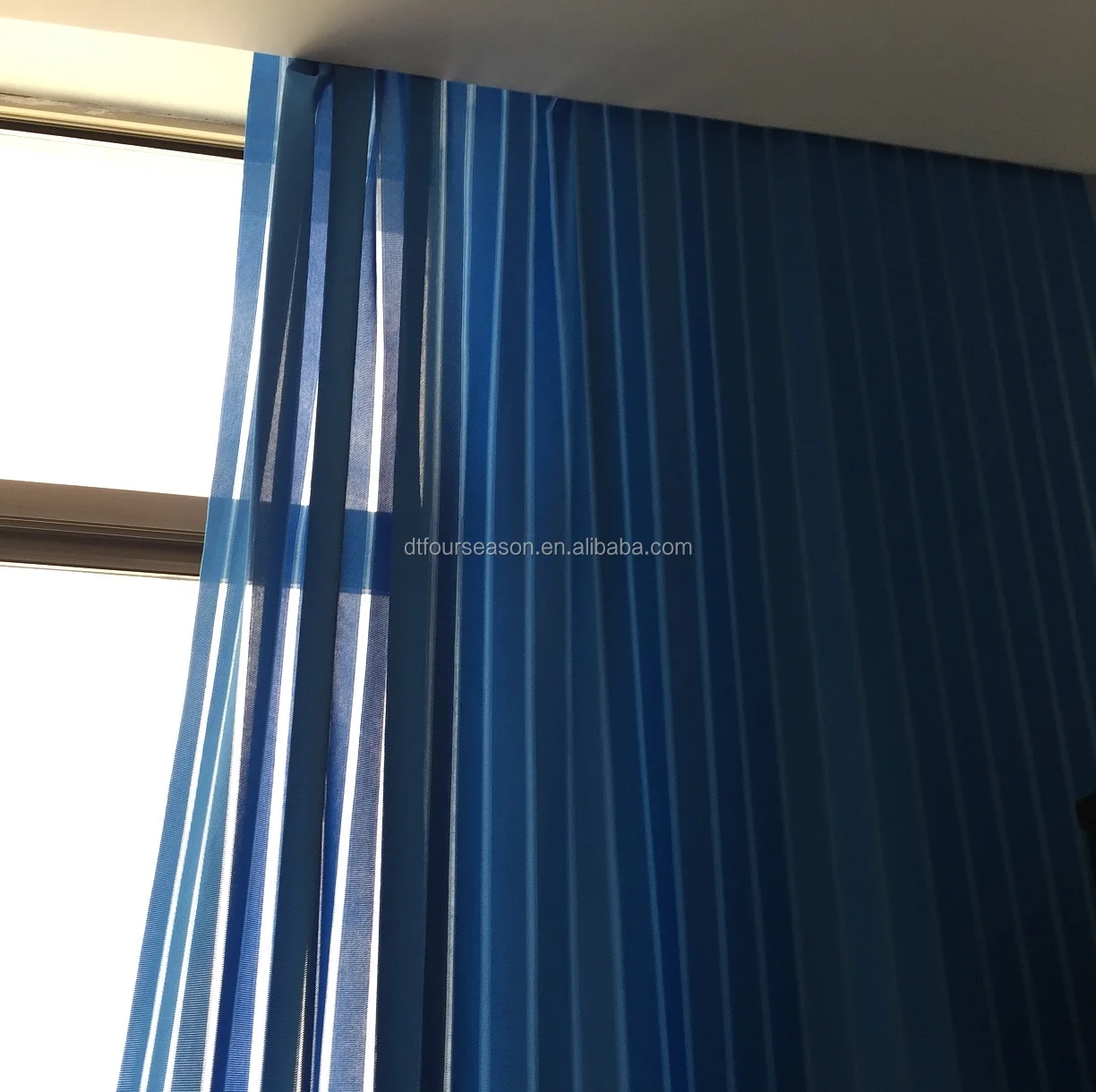 
high quality yutong Bus side blue curtain sun shade 
