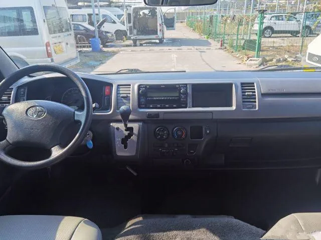 Бензиновый мини-фургон 2010 To-yota Hiace 13 мест автоматический мини-автобус без происшествий