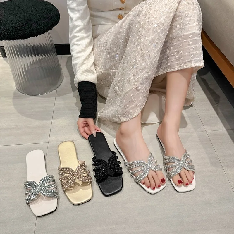 LM848X Foreign trade plus size slippers Women outside summer slippers New Fashionable Flat Slippers