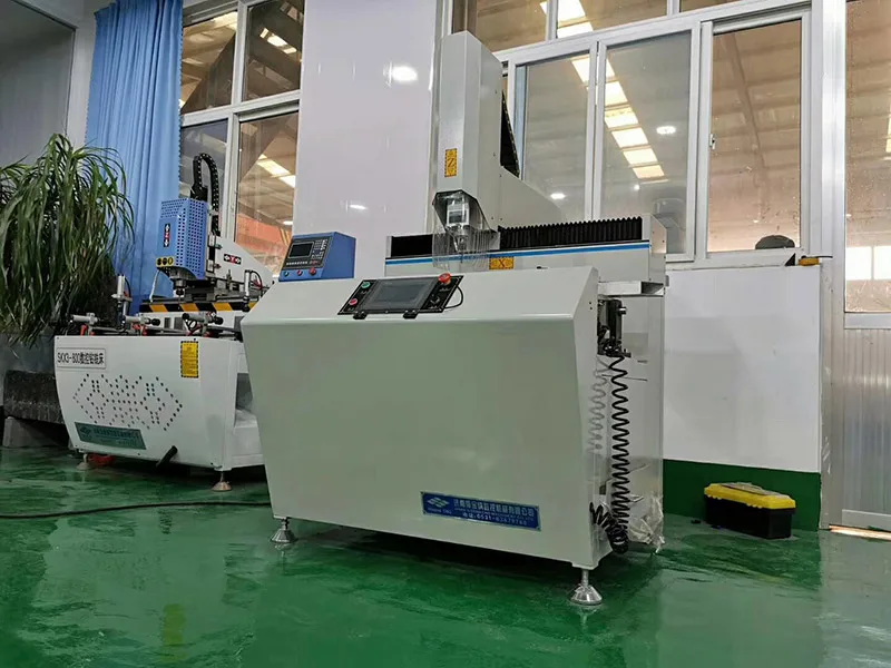 Aluminum window lock hole handle hole mounting hole milling machine cnc copy router machine