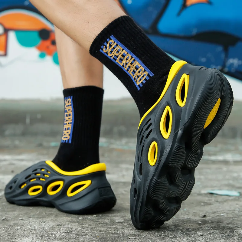 Fashion Cut-out Platform Slippers Sandal Fashion Beach Slides Soft EVA Outdoor Anti Slip Home Men Sandals Luxury Shoes