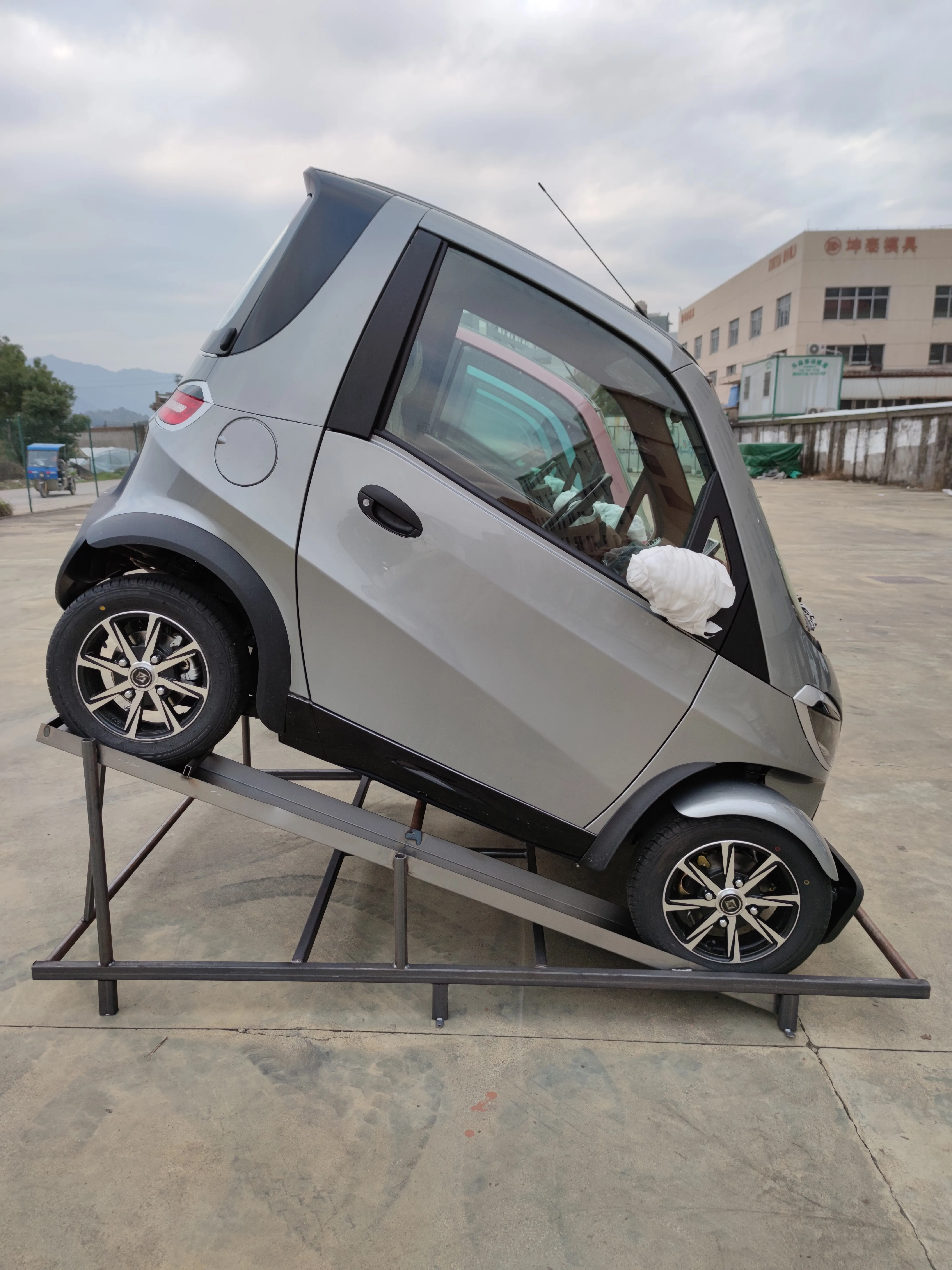 Joyebikes 4-Wheeled Electric Mini Car 2-Seater Covered Mobility Scooter with EEC Certification Brand Speed Carrito Electrico