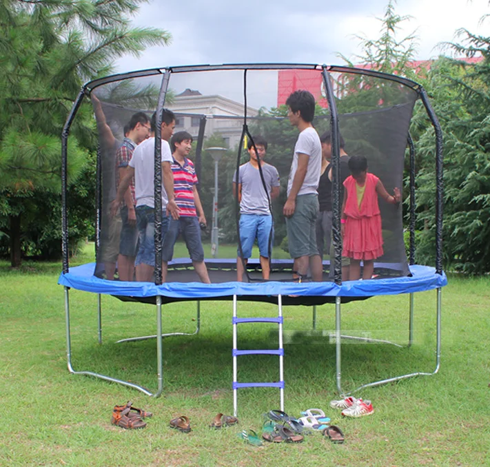 
12ft popular kids and adult design outdoor trampolines park with enclosure  (62274624551)