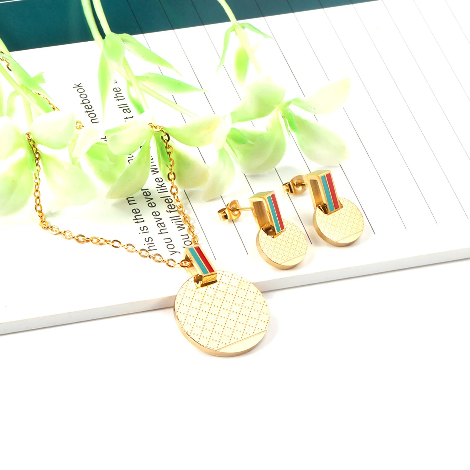 Hot Sale Luxury Stainless Steel Jewelry Gold Plated Round Pendant Necklace Earrings Jewelry Set for Women