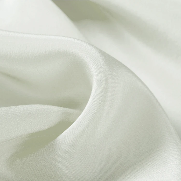 natural white silk crepe de chine wholesale by hellosilk 16mm silk cdc 114cm width No.26 ivory white color