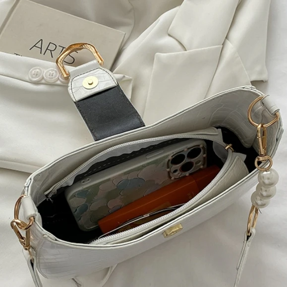 Sac tendance 2024 женские сумки с жемчужной цепочкой Сумки из искусственной кожи на одно плечо
