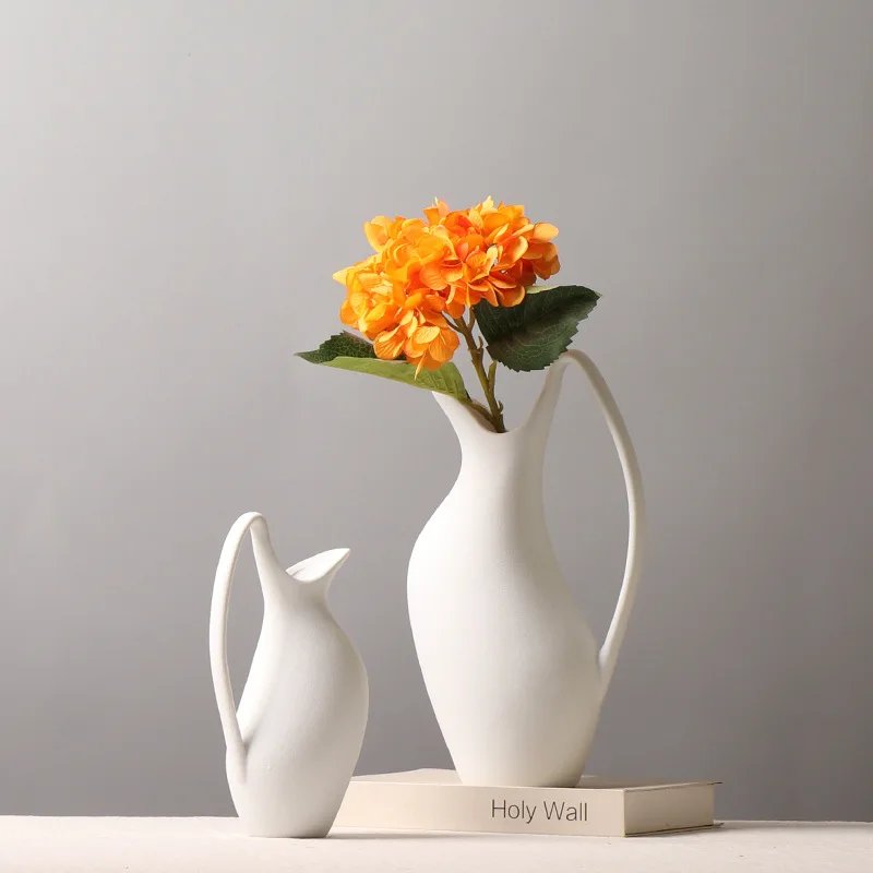 Modern simple hand-painted abstract pattern ceramic vase model room living room creative single ear flower vase ornaments