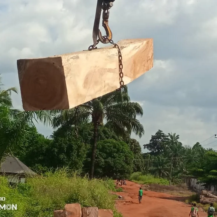 High Quality Deep Red Timber Has the Most Common Universal Utility Among Many Manufacturers