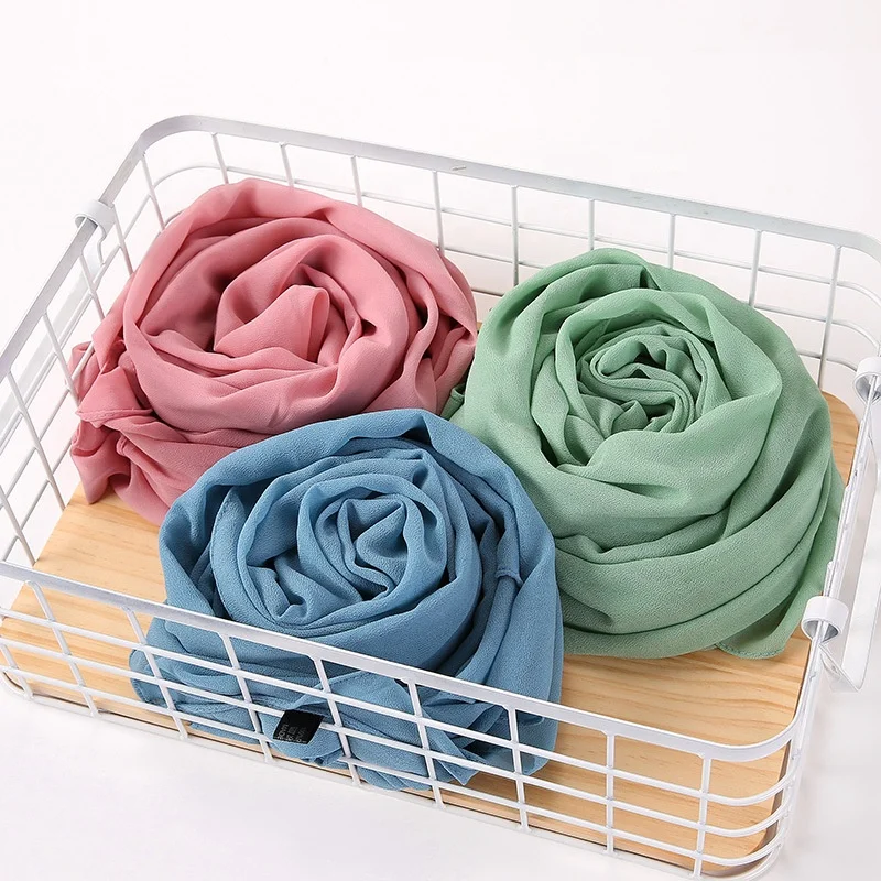 Hot Selling Muslim Women Plain Color Big Pleated Instant Bubble Chiffon Headscarf Instant Head Cover Wrap Scarf Hijabs