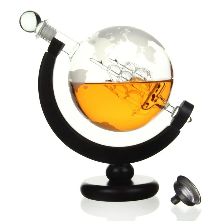 Amazon hot sell 850ML Glass Globe Whiskey Wine Vodka Decanter Set With Matching Glasses And Bar Funnel