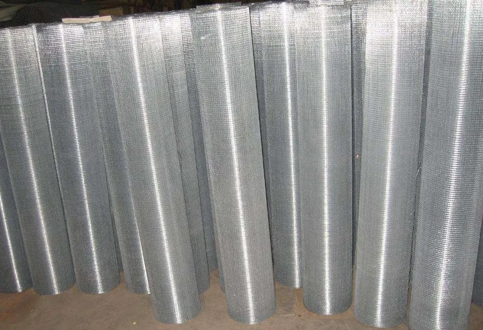 Hot Selling 4x4 Galvanized Welded Wire Mesh Iron Hardware Tool Low Price for Sale