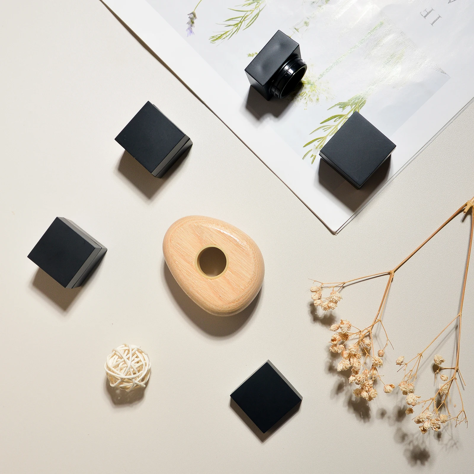 Manufacturer Black Square Shape Empty 5g Cosmetic Painting Gel Polish Dip Powder Plastic Jars Cream Jars for Skin Care