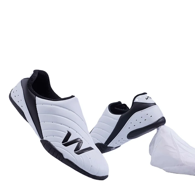 High end taekwondo karate judo boxing shoes made in China factory