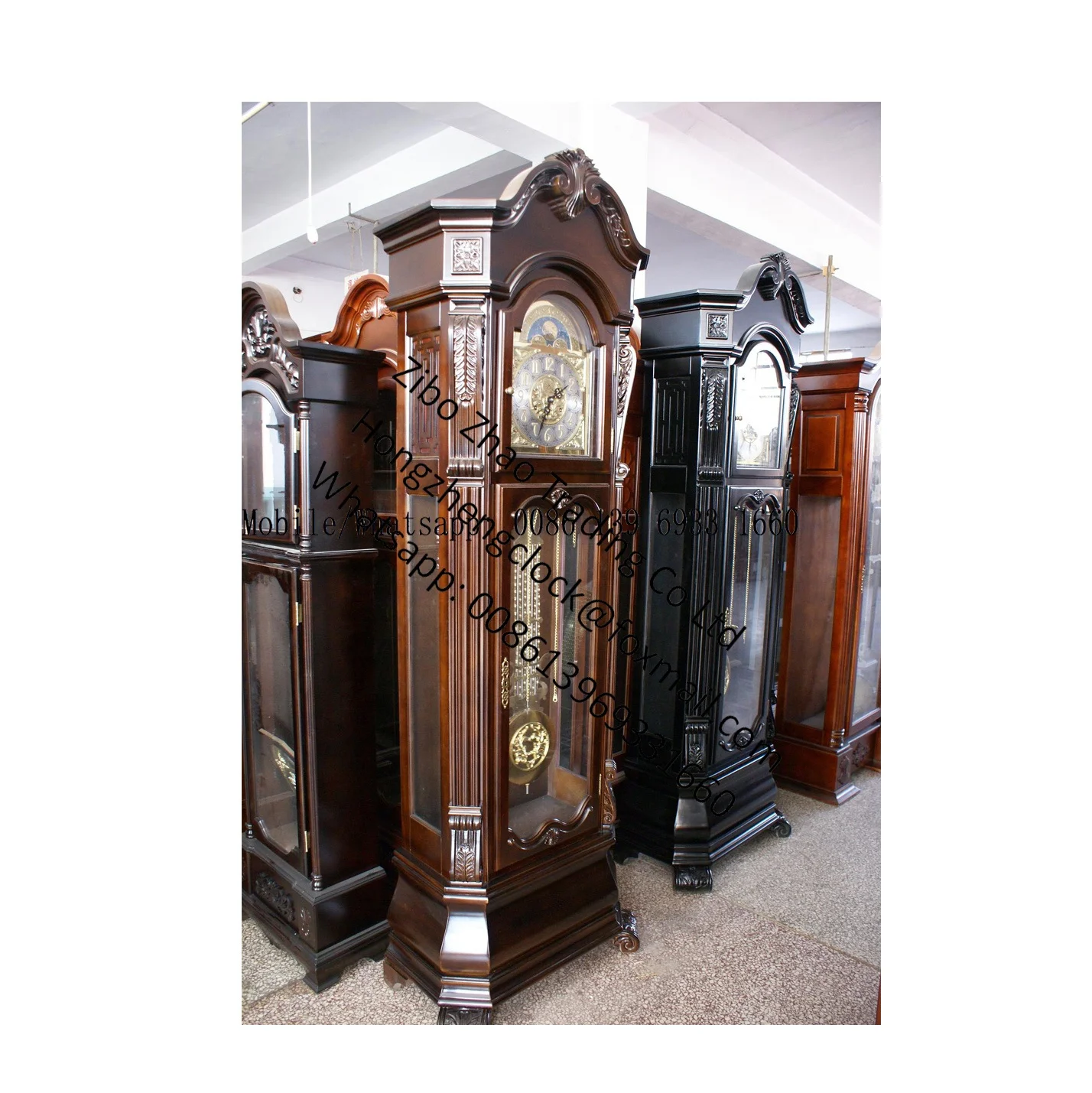 Grandfather clock Floor clock delivers stunning traditional design with this heirloom-style wooden grandfather clock