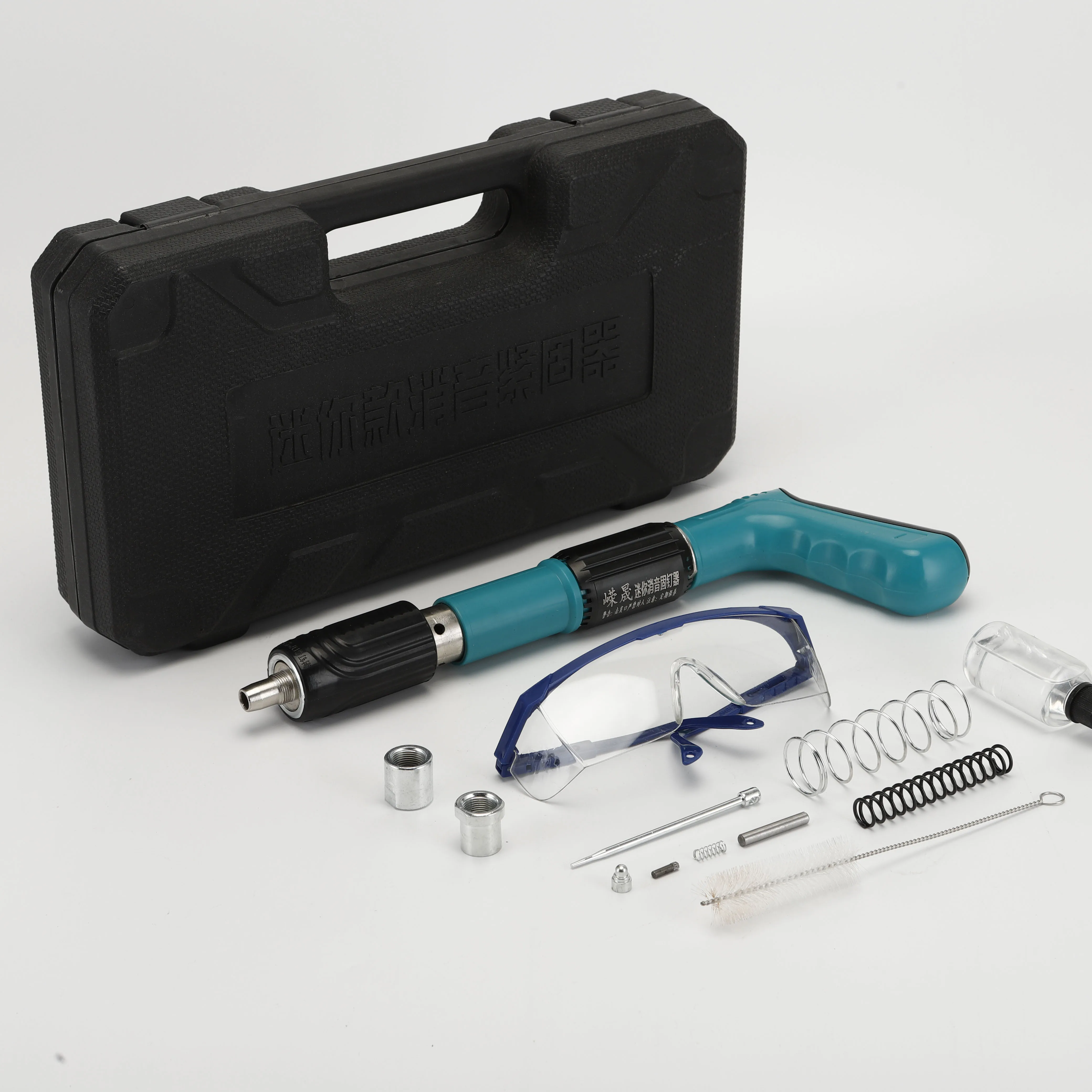 Portable Cordless Auto Airbrush Compressor Ramset Concrete Nail Gun with Portable Nails for Metal Clinching Tool