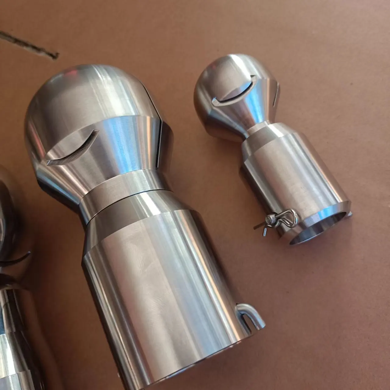 China high quality  sanitary stainless steel 304/316  rotate the cleaning ball 360 degrees