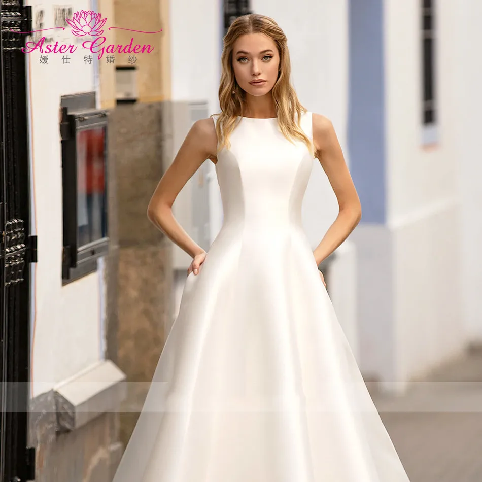 Aster garden Satin Wedding Dress 2021 Graceful Backless Scoop A-Line Sleeveless Button Vintage Bride Gowns Vestido De Noiva