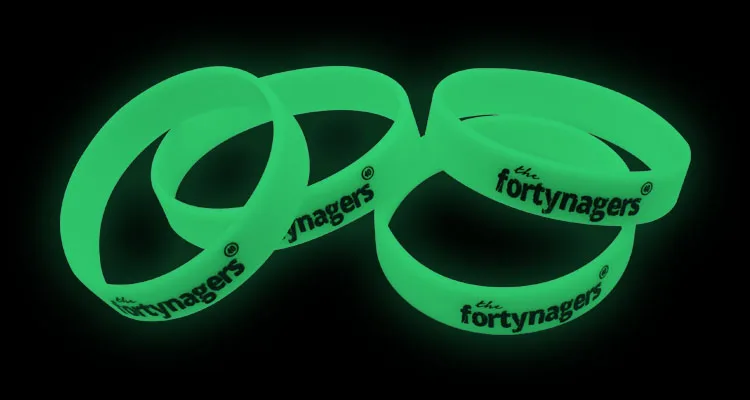 Wholesale custom logo Silicone Slap Bracelet silicon snap band night glow wristband glow in the dark wristband