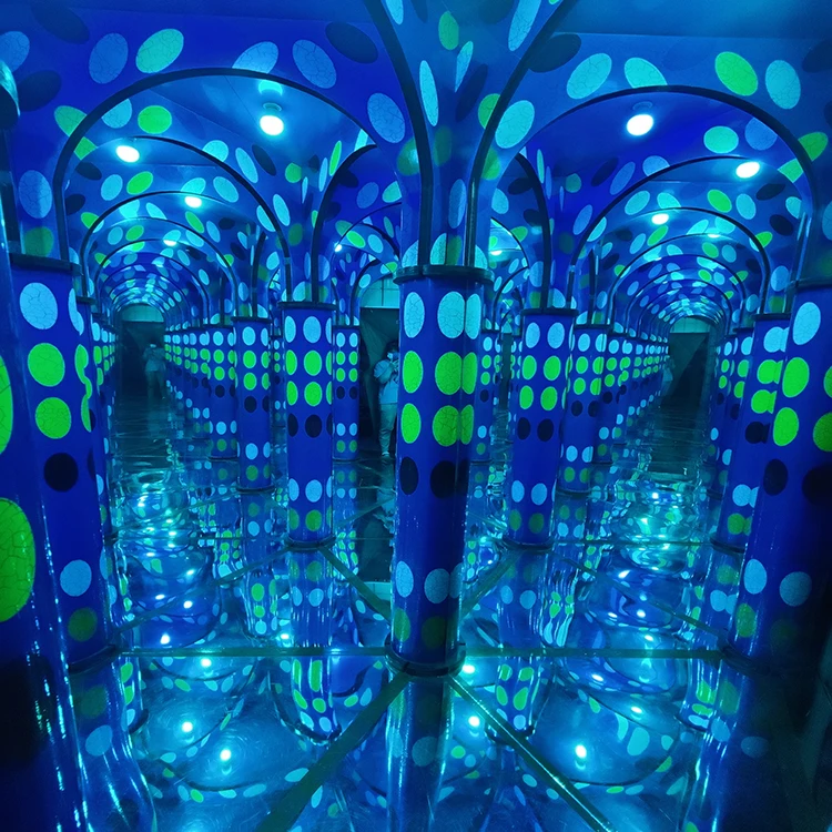 Attraction mirror labyrinth customized theme park amusement rides mirror maze for sale