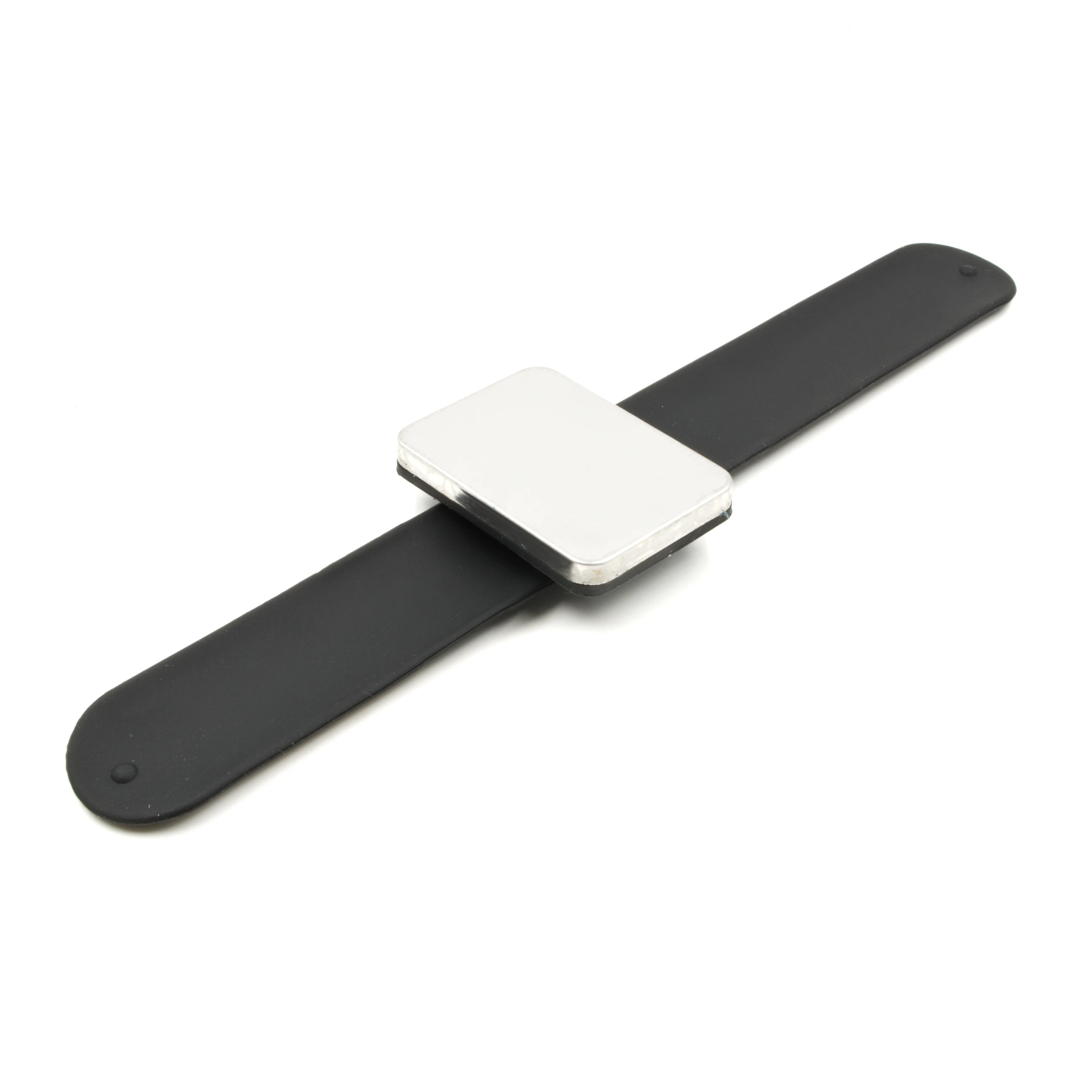 Магнитные тонировочные инструменты на запястье