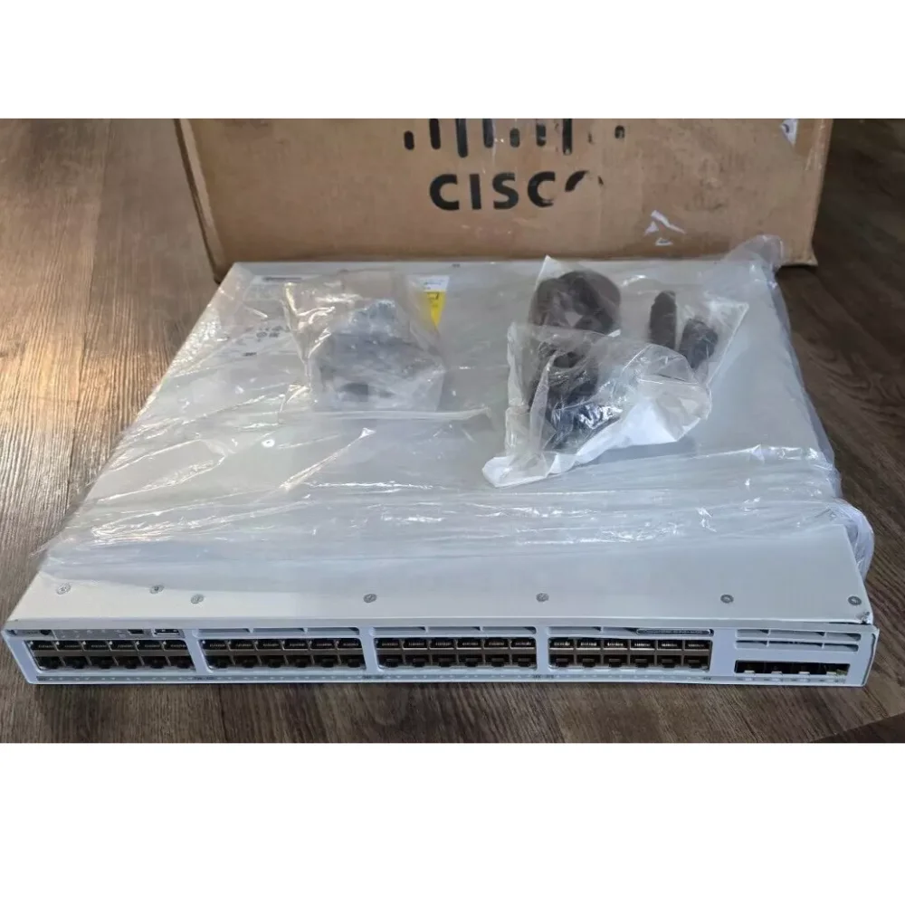 Новые герметичные переключатели Cisco C9300L-48P-4X-E 48 портов PoE 4x10G SFP + Layer 3 управляемый коммутатор корпоративной сети