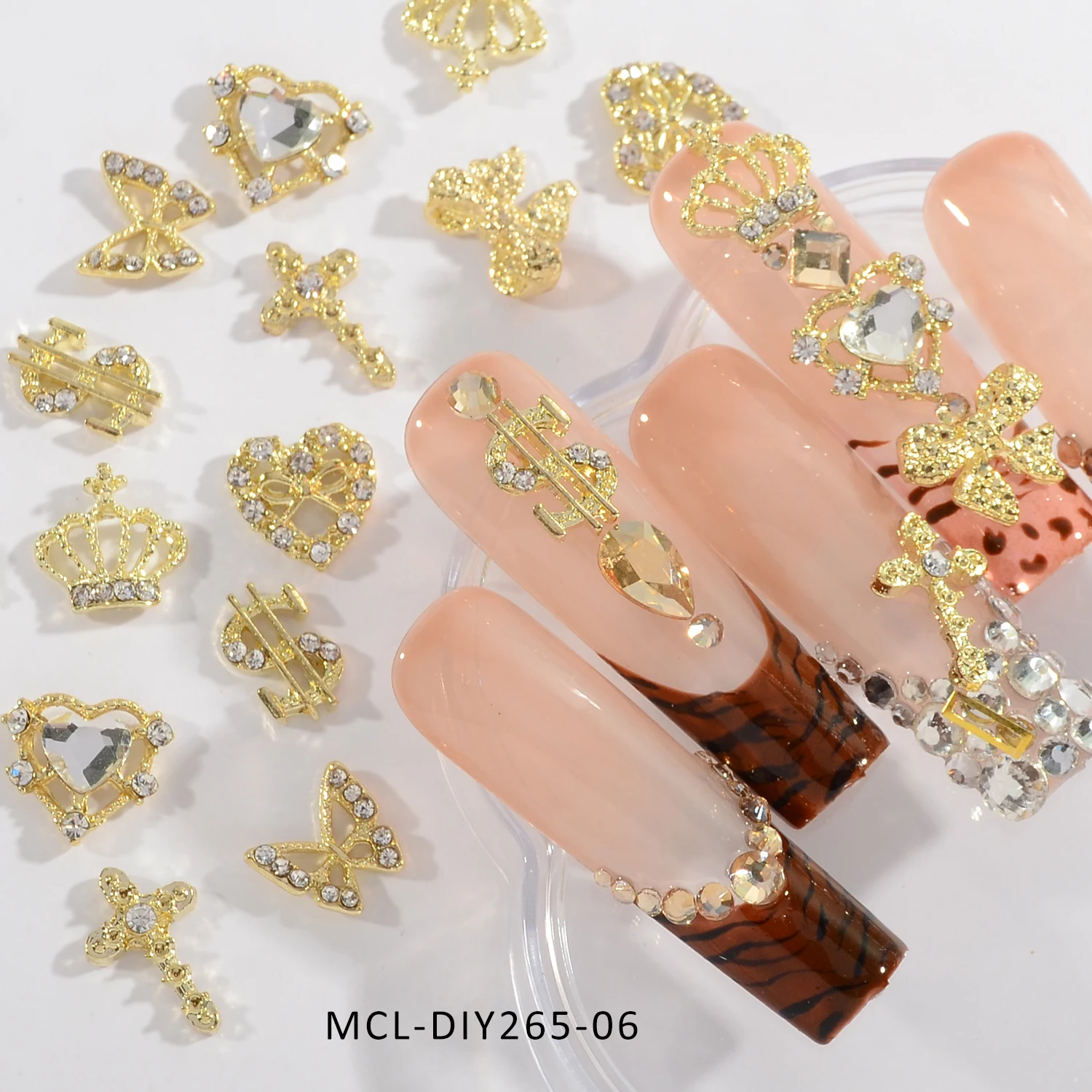 3D Big Luxury Nail Ornaments Gold Rhinestone Inlaid Nail Art Charms Metal Nail Designs for Lady