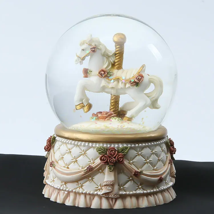Jiayi оптовые продажи сувенирные подарки карусель снежные водяные шары с музыкальной шкатулкой