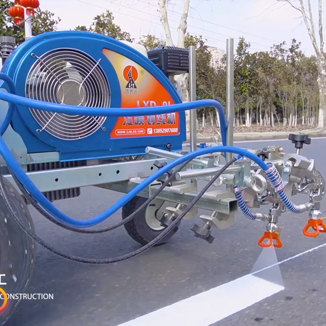 Factory direct sell selected quality double gun hydraulic pump spray pavement marking  machine for road